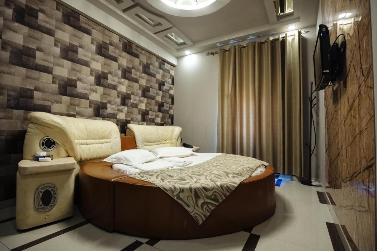 Golden Seconds Hotel Erywań Zewnętrze zdjęcie
