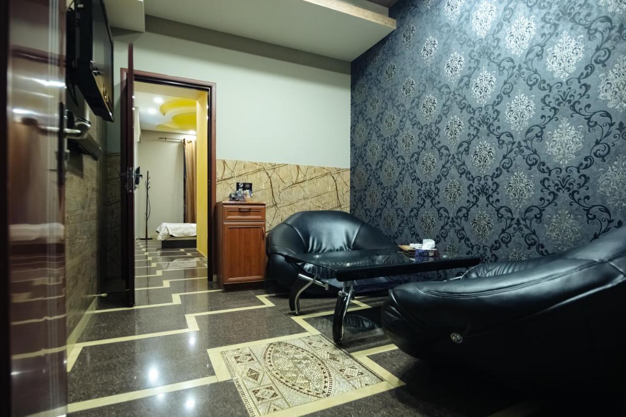 Golden Seconds Hotel Erywań Zewnętrze zdjęcie