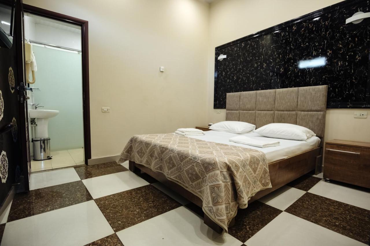 Golden Seconds Hotel Erywań Zewnętrze zdjęcie