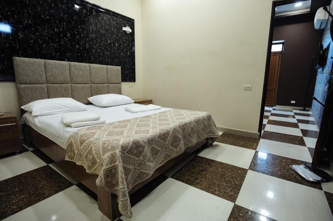 Golden Seconds Hotel Erywań Zewnętrze zdjęcie