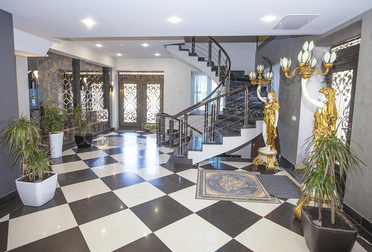 Golden Seconds Hotel Erywań Zewnętrze zdjęcie